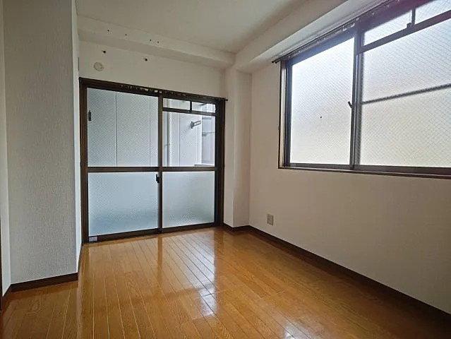 シャンテ本山の居間・リビング