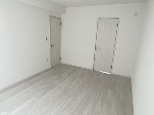 芦屋市三条町のアパートの居間・リビング