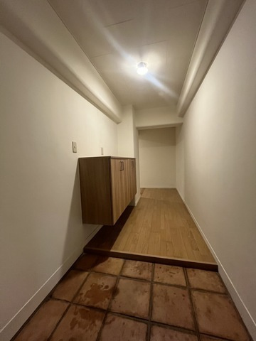 芦屋市打出小槌町の賃貸マンションの玄関