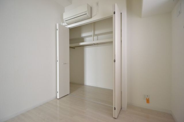 神戸市中央区磯辺通１丁目の賃貸マンションの収納