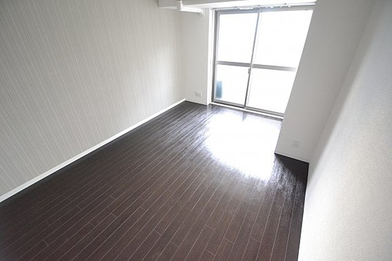 神戸市中央区磯辺通１丁目の賃貸マンションの洋室