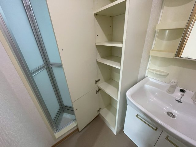芦屋市松ノ内町の賃貸マンションの洗面所