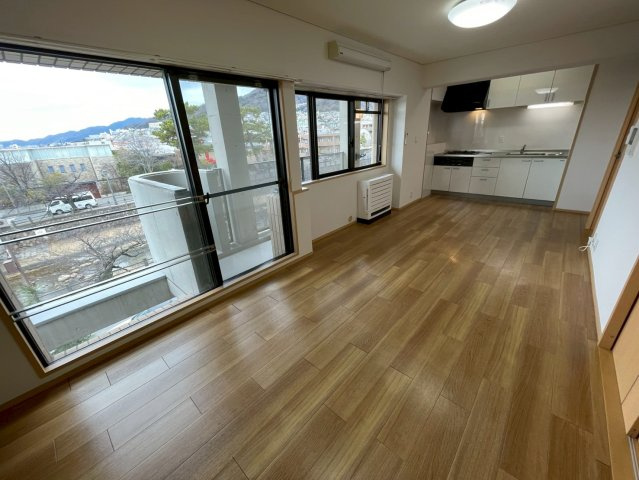 芦屋市松ノ内町の賃貸マンションの居間・リビング