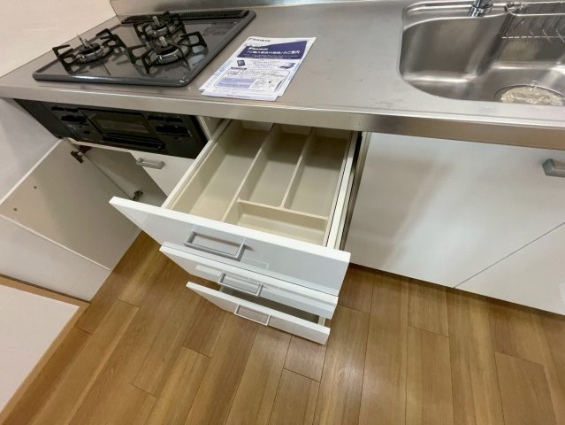 芦屋市松ノ内町の賃貸マンションのキッチン