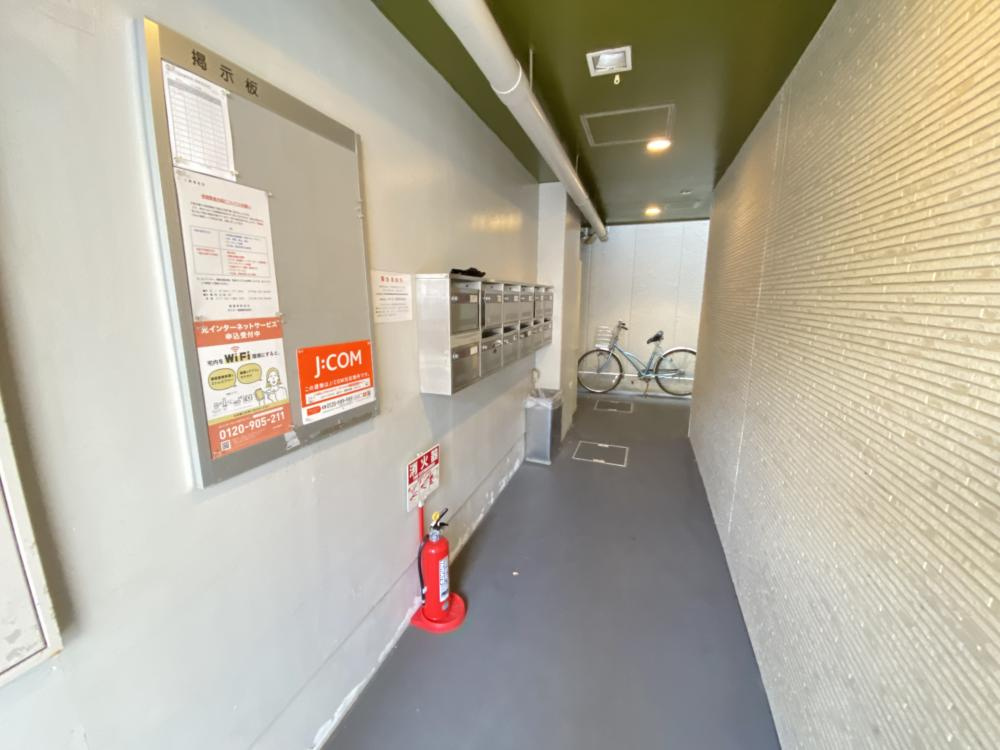 芦屋市西山町の賃貸マンションのロビー