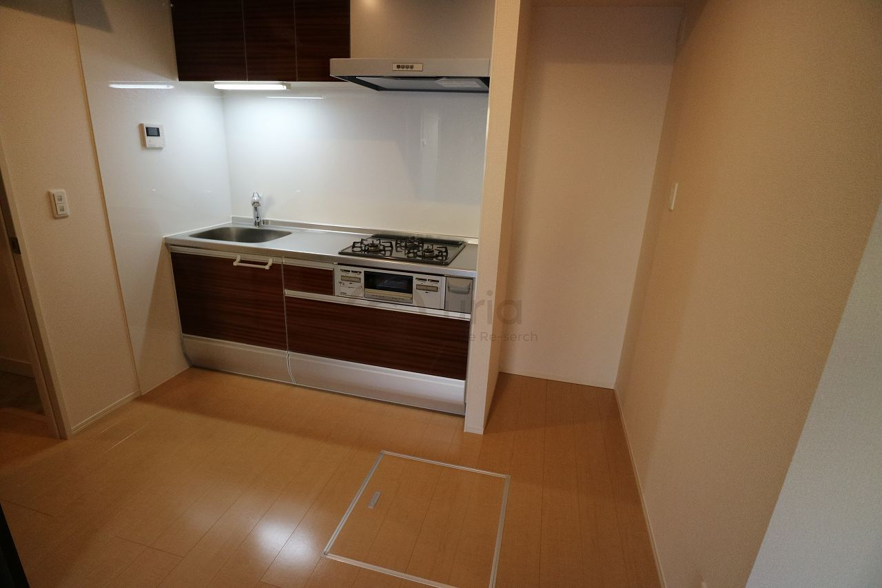神戸市灘区六甲町５丁目のアパートのキッチン