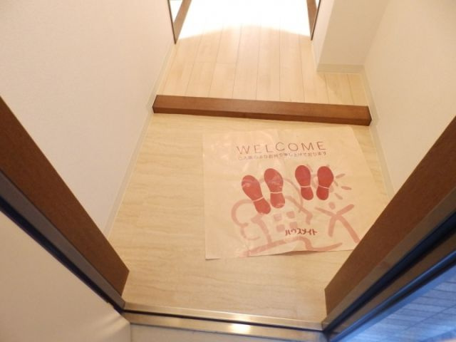 神戸市灘区篠原南町３丁目の賃貸マンションの玄関