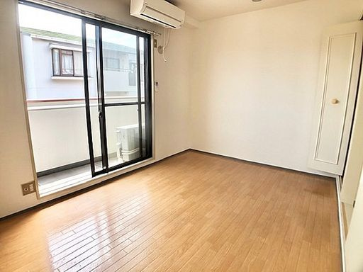 神戸市東灘区御影２丁目の賃貸マンションの居間・リビング
