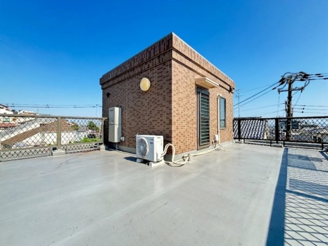 神戸市東灘区本山北町５丁目の一戸建てのバルコニー|屋上ルーフバルコニー