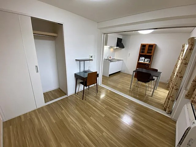 芦屋市松ノ内町の賃貸マンションの居間・リビング