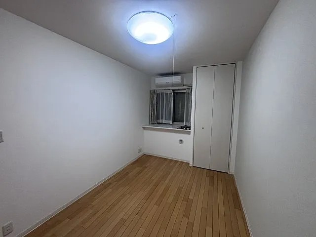 神戸市灘区青谷町３丁目の賃貸マンションの居間・リビング