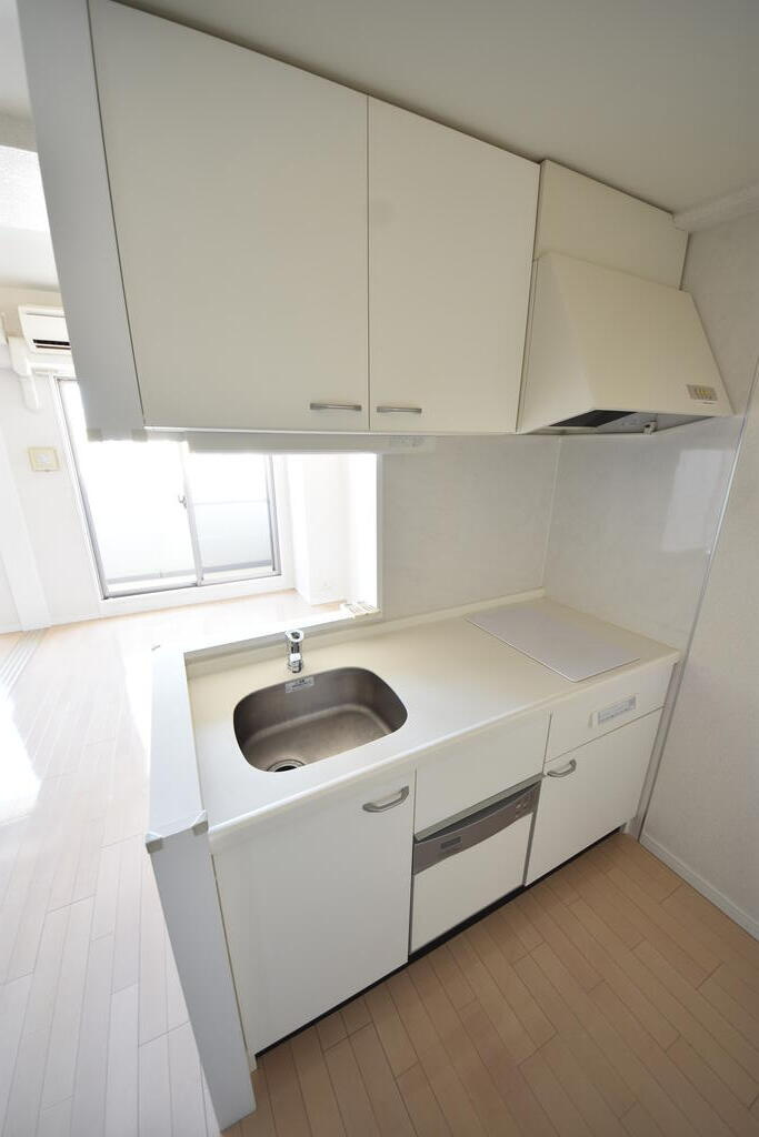 神戸市中央区八雲通６丁目の賃貸マンションのキッチン