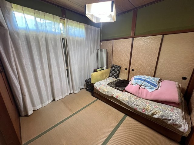 長崎市平山町　平屋建　４DKの和室