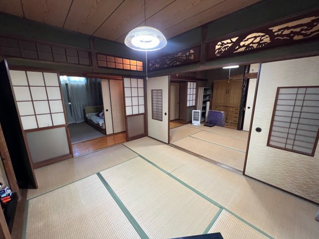 長崎市平山町　平屋建　４DKの和室