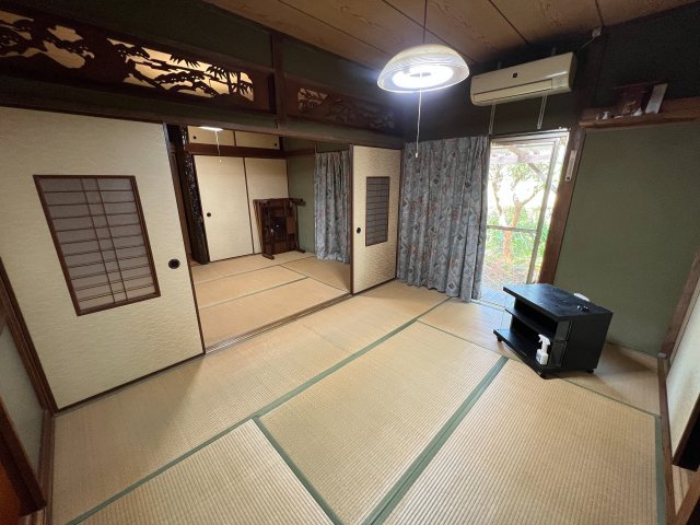 長崎市平山町　平屋建　４DKの和室