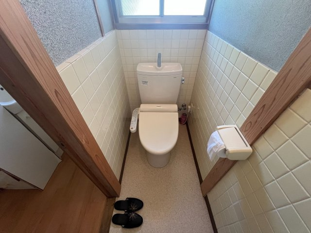 長崎市平山町　平屋建　４DKのトイレ