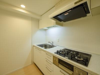 【キッチン】 | スペーシア三軒茶屋弐番館