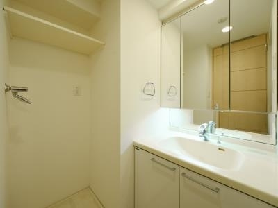 【洗面所】 | スペーシア三軒茶屋弐番館