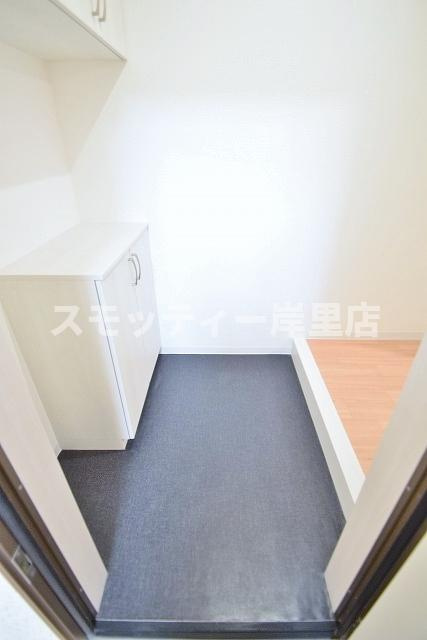 ARCASA KISHINOSATOⅤの玄関