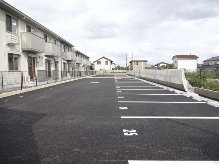 グランマーレＭＩＴＯ　Ｂの駐車場