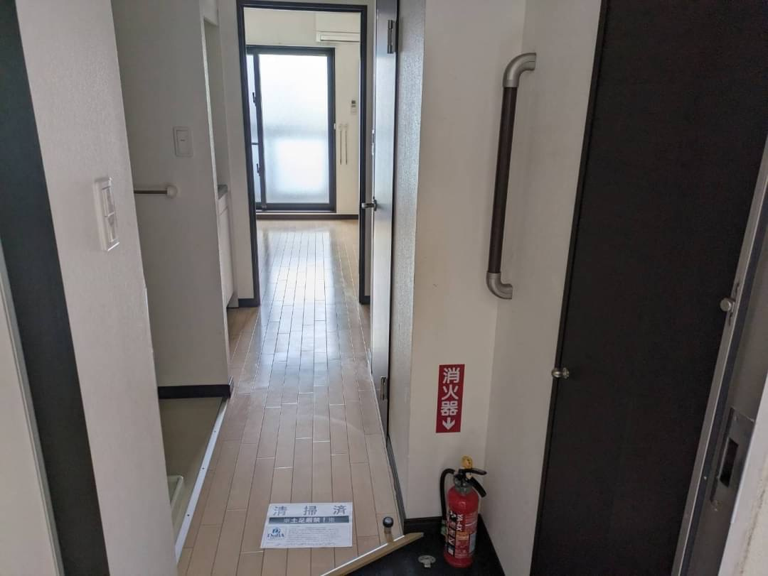 シャルマン安次嶺原の玄関|玄関です