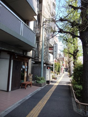 ヴェルデュール本郷壱番館の周辺