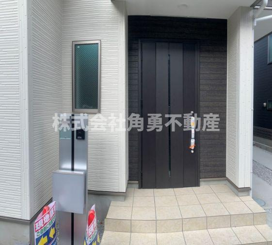 平塚市平塚12期　新築一戸建て　1号棟の内観：施工例|《施工例》玄関