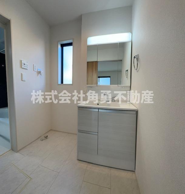 平塚市平塚12期　新築一戸建て　1号棟の内観：施工例|《施工例》洗面化粧台