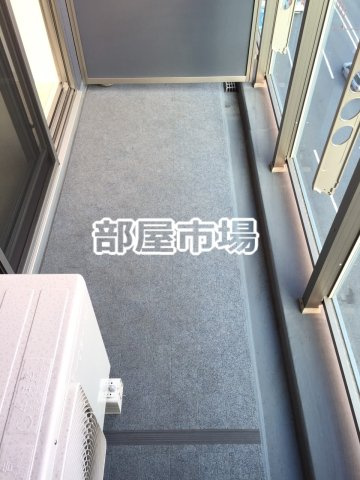 ライジングプレイスKAMEIDOのバルコニー