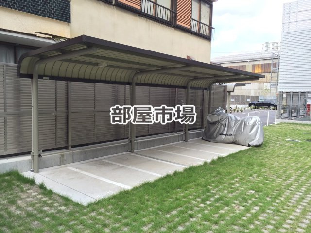 ライジングプレイスKAMEIDOのその他共用部分|バイク置き場