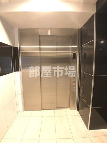 HY's crecer 清澄白河のエントランス|エレベーター