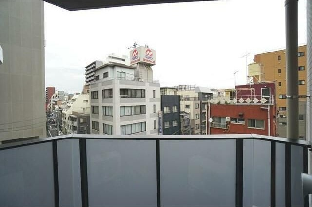ＳＹＦＯＲＭＥ浅草Ⅱのバルコニー