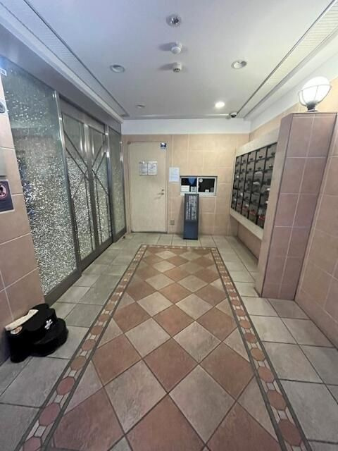 デュオ・スカーラ田原町のロビー