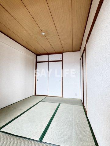 アレフ長吉の内装
