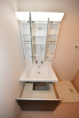 グーラテースUHY