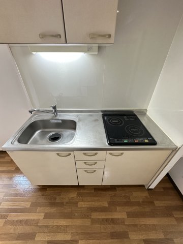 大阪市中央区谷町７丁目の賃貸マンションのキッチン