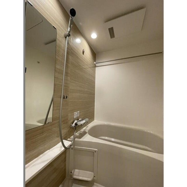 コンフォリア・リヴ本町ＷＥＳＴ　Ｑの浴室