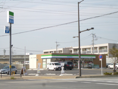 ファミリーマート 八潮駅南店まで270ｍ