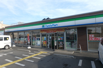 ファミリーマート砂新田四丁目店まで800ｍ