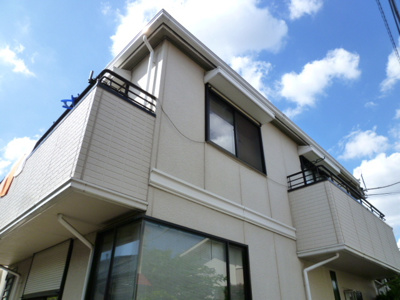 ★南向き・軽量鉄骨造２階建★