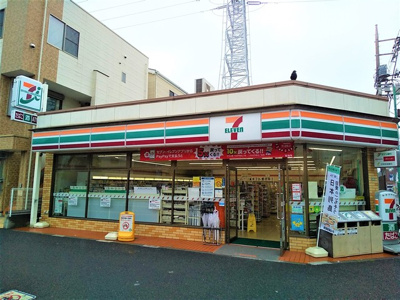セブンイレブン 足立青井駅前店まで450ｍ