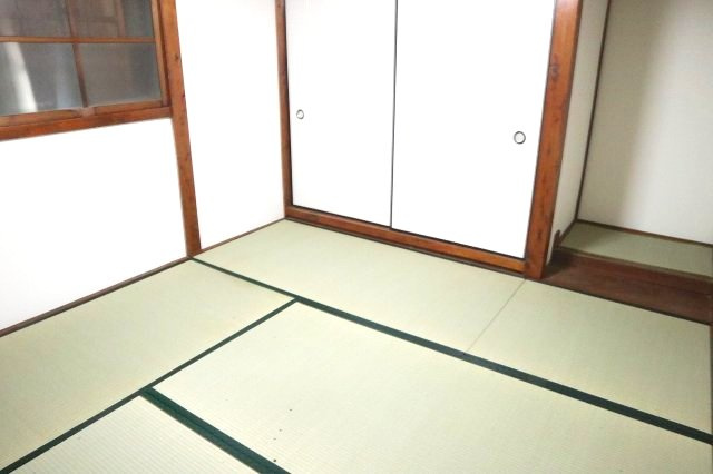 田野戸建の和室