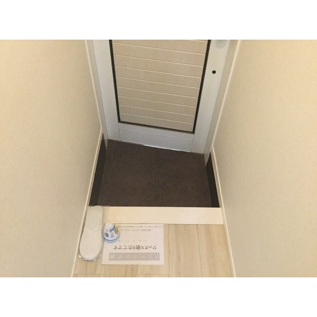 クリアス西戸部　旧西戸部アパートの玄関