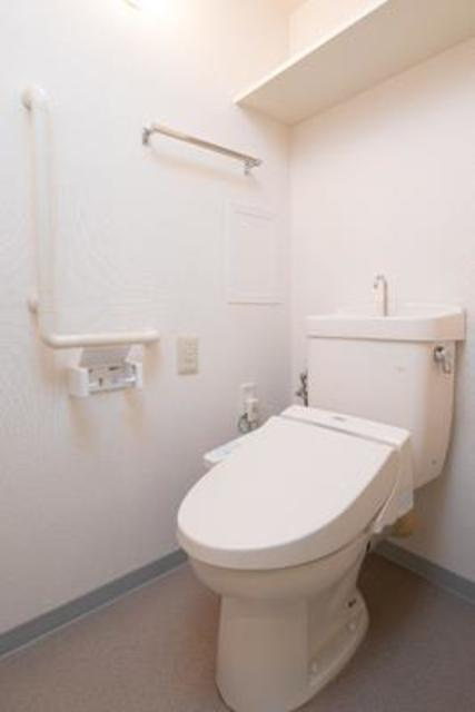 ハイエスト荻窪のトイレ|※写真は同タイプ住戸です。