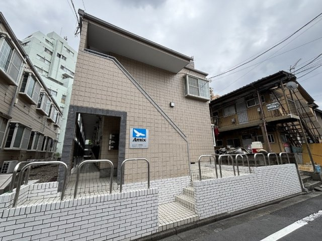 ピアシティ北綾瀬Ａのエントランス