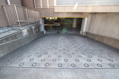 駐車場要空き確認