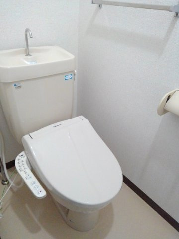 エヴァー・フォーレのトイレ|落ち着いたトイレです