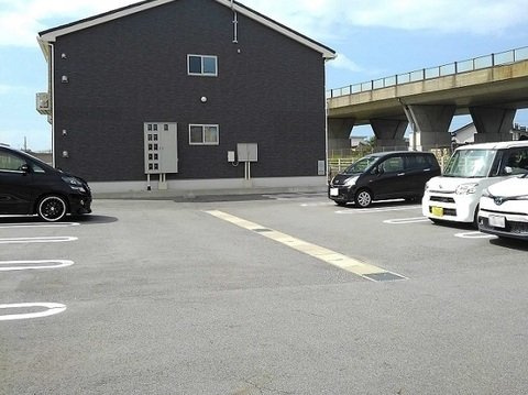 プルミエール手屋Ⅲの駐車場|駐車場です