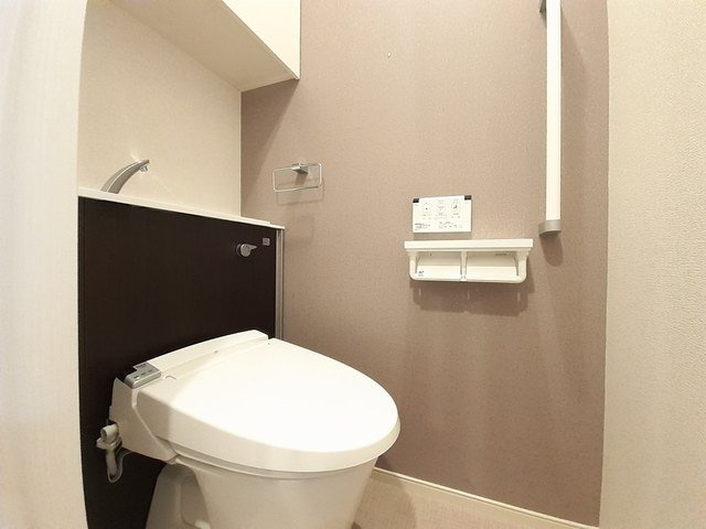 アイキューブ北代のトイレ|ゆったりとした空間のトイレです