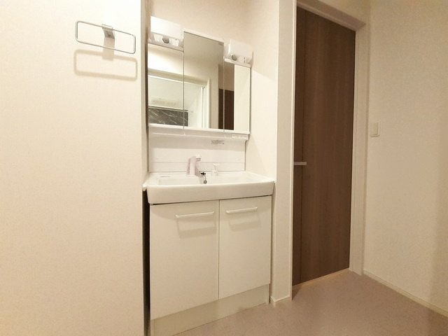 Ｉネット１０Ｂの洗面所|忙しい朝には欠かせない洗面所です